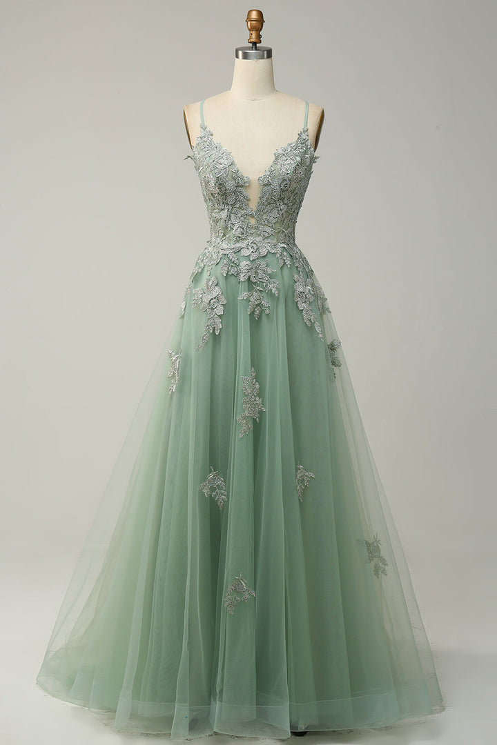 Glamorous A-line party dress for women, stunning appliqués, and a classic evening look.