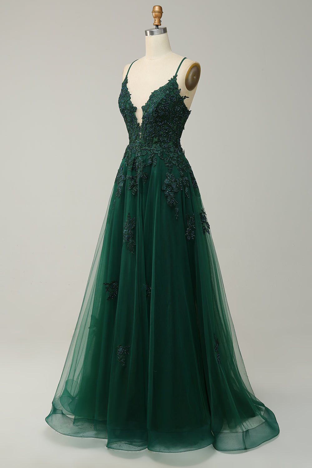 Women's A-line evening dress, formal and elegant, with delicate appliqués perfect for galas.