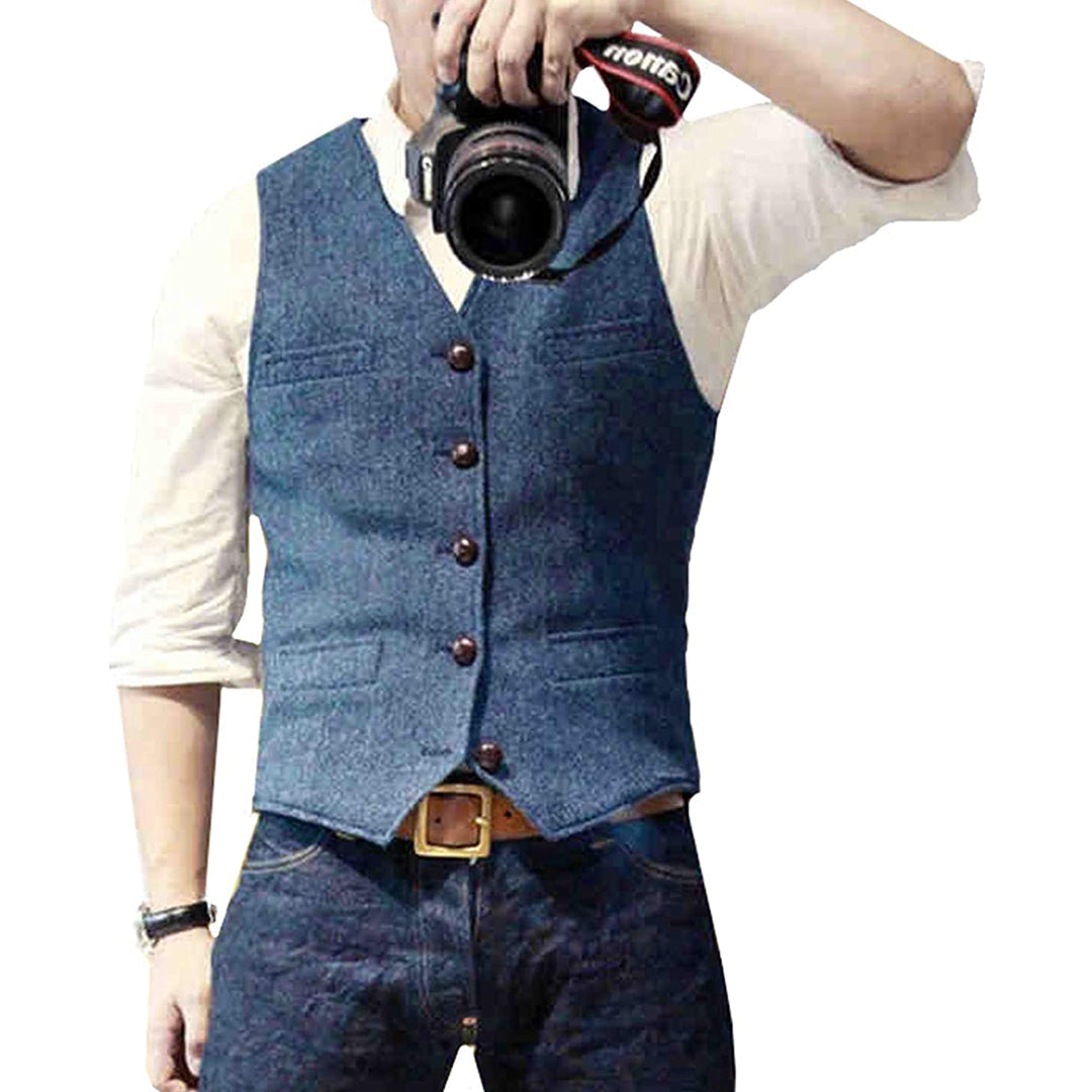 Classic men's denim vest by Mason. Stylish sleeveless jean jacket, perfect layering piece for casual outfits.
