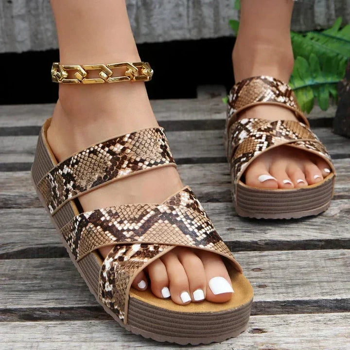 Adjustable women's orthopedic sandals, offering stylish summer comfort & excellent arch support for walking.