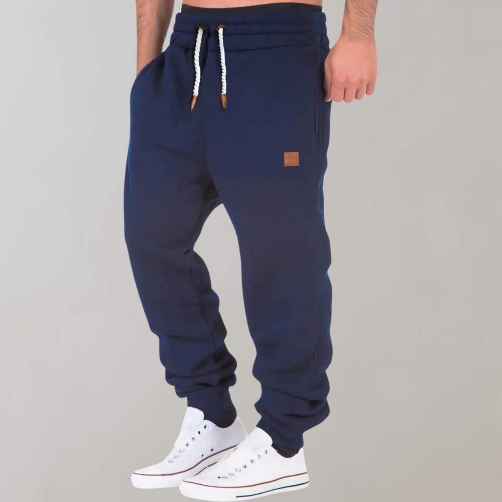 Men's baggy jogging pants in a comfortable relaxed fit, perfect for everyday casual wear.