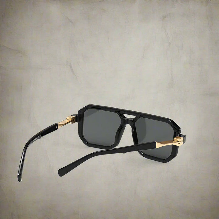 Trendy unisex square aviator sunglasses featuring a modern frame & complete UV400 protection.