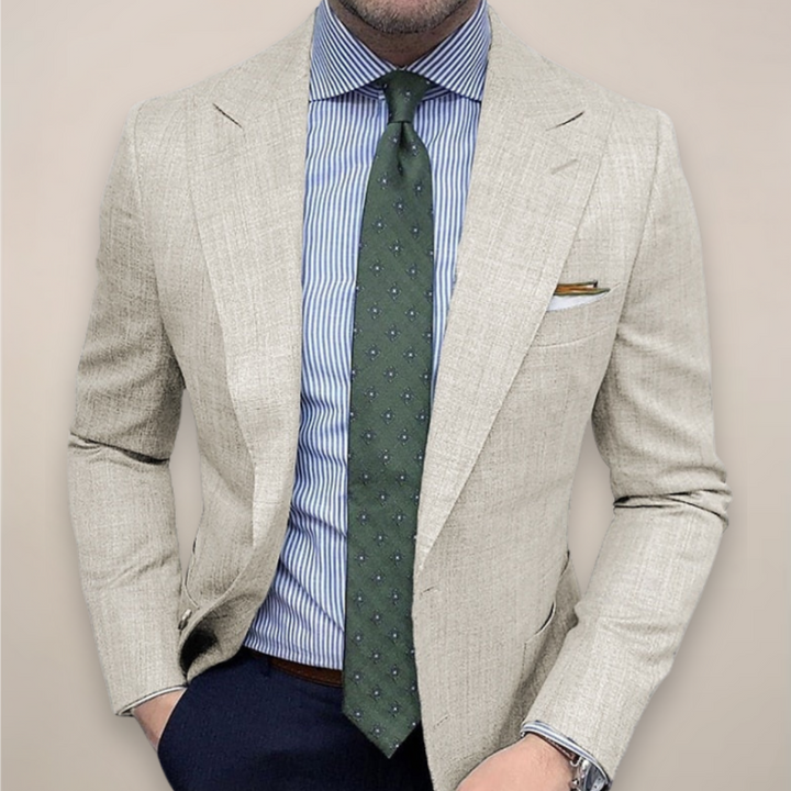 Stylish men's textured jacket, ideal for smart-casual layering & adding a refined touch to any outfit.