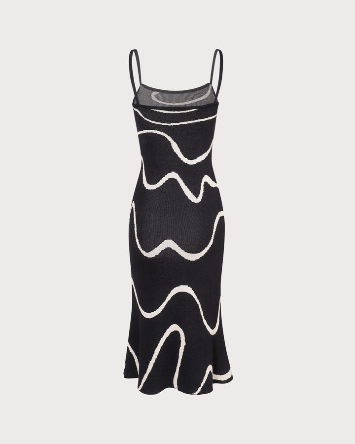 Stylish women's bodycon mermaid midi dress, elegant & versatile for evening, party or date night.
