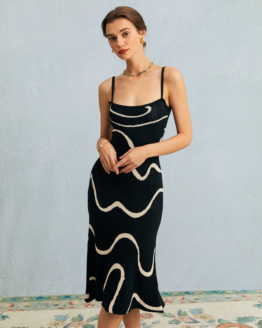 Women's elegant bodycon mermaid midi dress, perfect for party or evening wear.