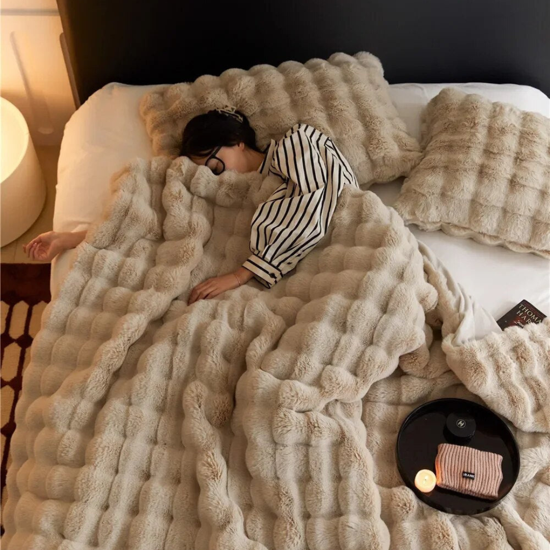 Ultra-soft plush throw blanket, cozy & warm. Perfect home decor for living room or bedroom comfort.