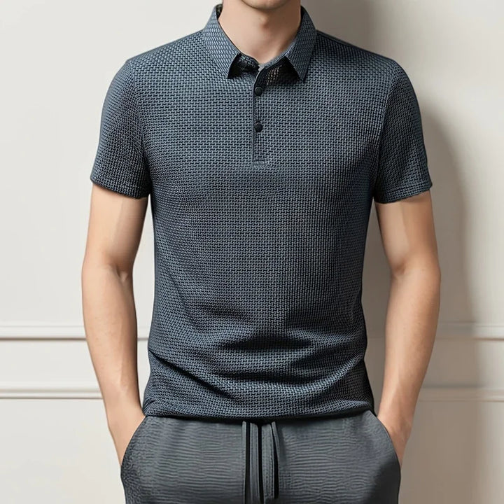 Summer fashion men's textured short sleeve polo, breathable and comfortable.