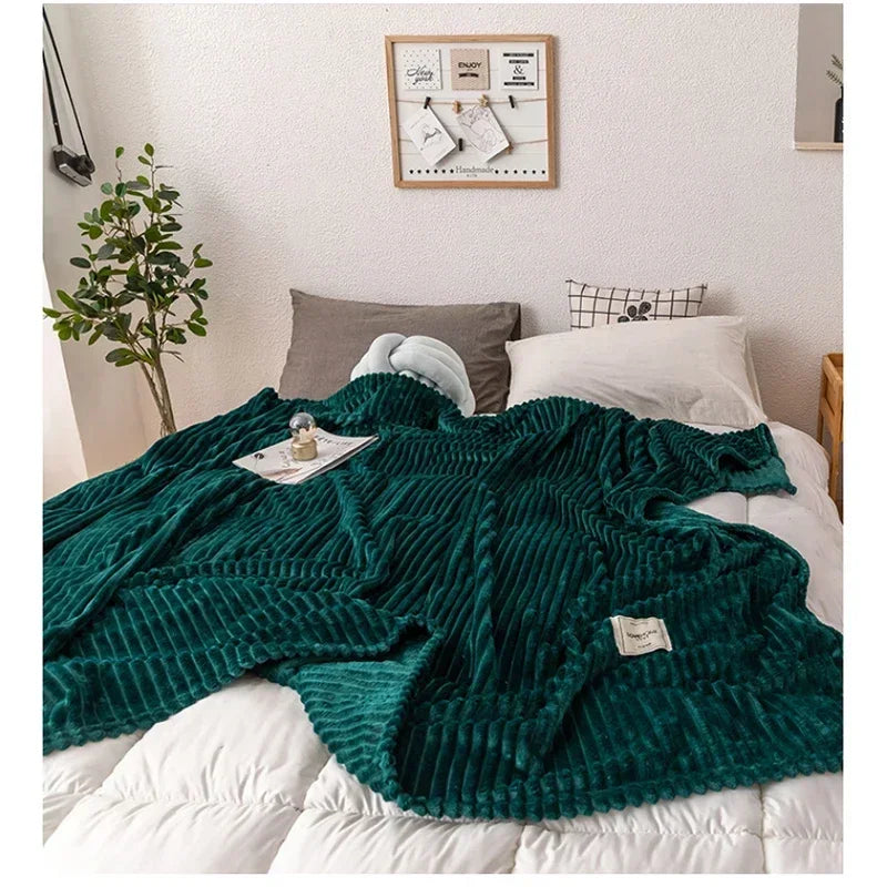 Cozy flannel autumn blanket, ultra-soft & warm throw, perfect for snuggling on cool evenings.