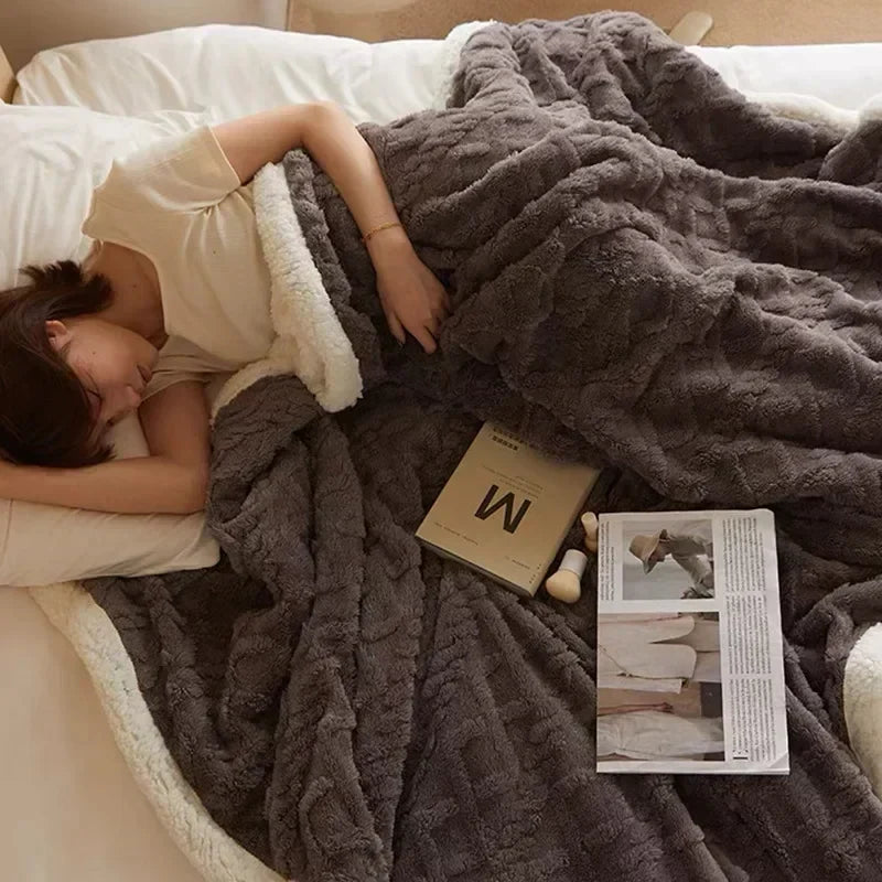 Cozy lambswool & fleece blanket, a warm winter throw for your bed or sofa, enhancing home decor.