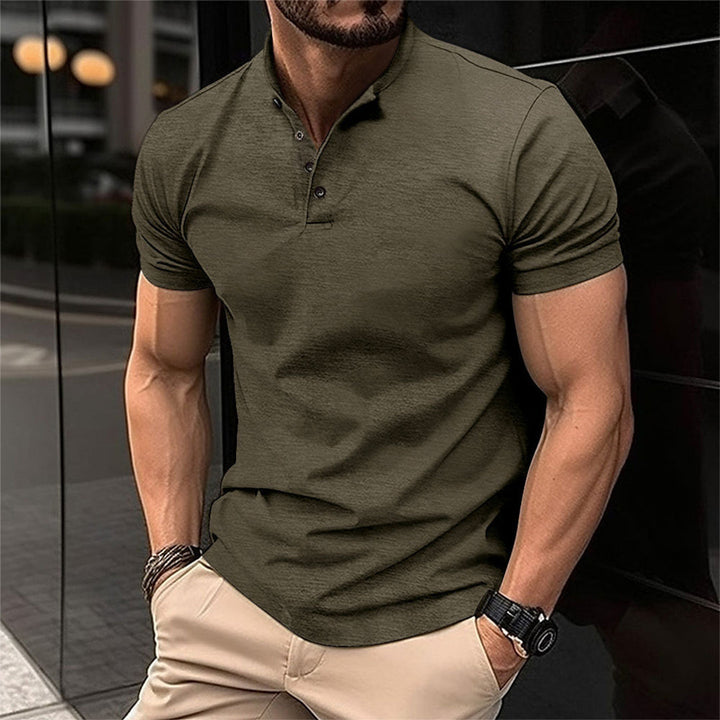Classic men's polo shirt for business casual & smart casual style. Versatile everyday wear and fashion essential.