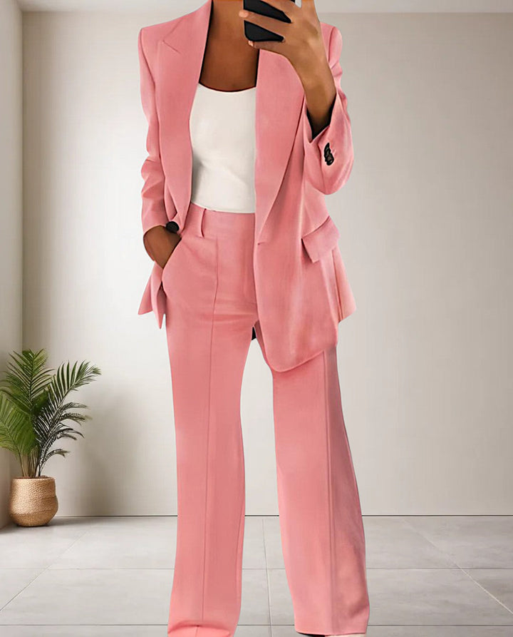 Effortless style with this trendy women's 2-piece pantsuit. Chic set for formal, office, or sophisticated casual wear.