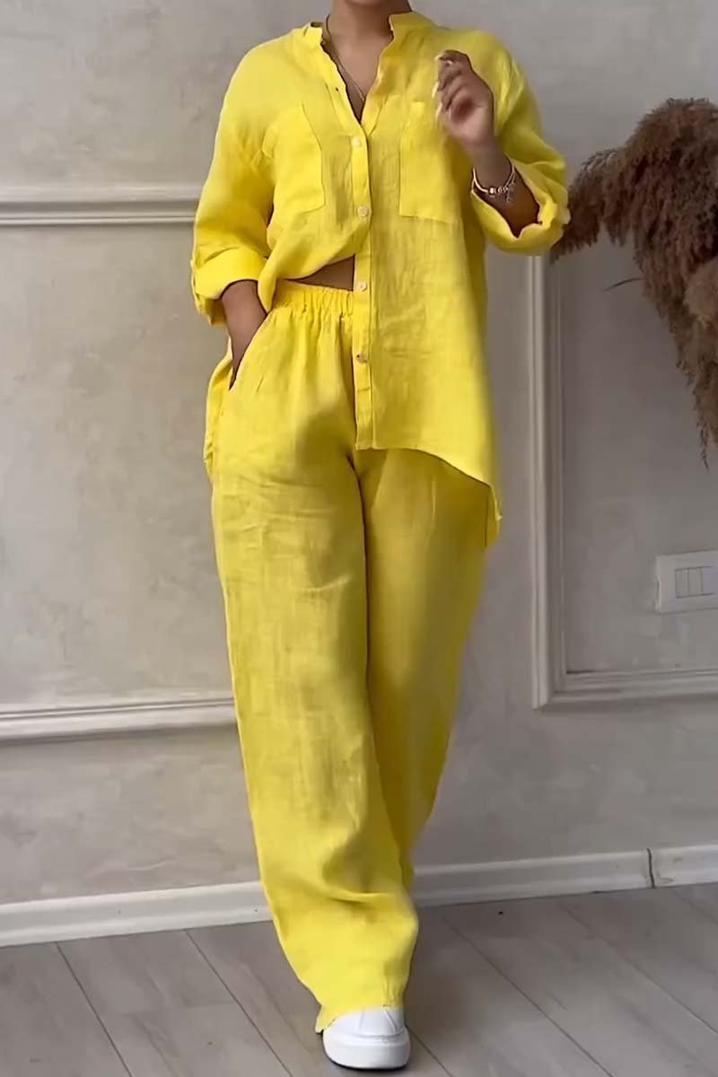 Trendy women's linen two-piece set: comfy blouse & wide-leg trousers for summer leisure & travel.