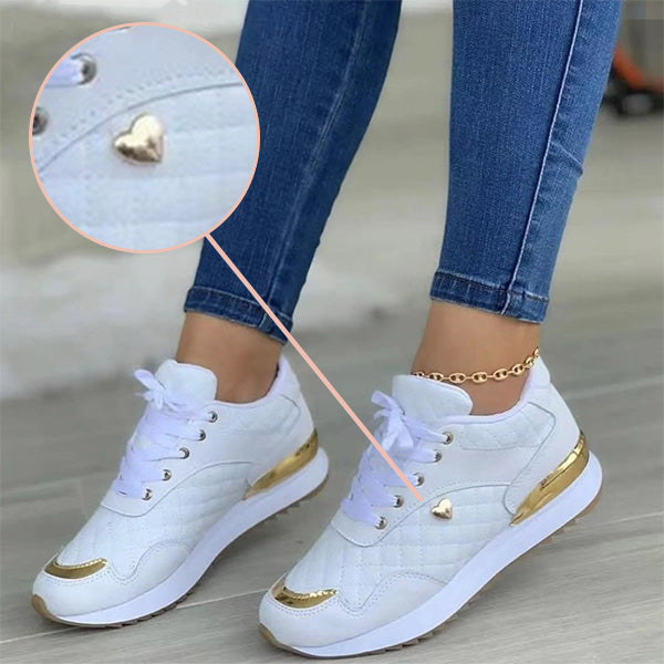 Lightweight Isla women's sneakers, ideal for casual wear. Trendy and comfortable sporty footwear for versatile style.