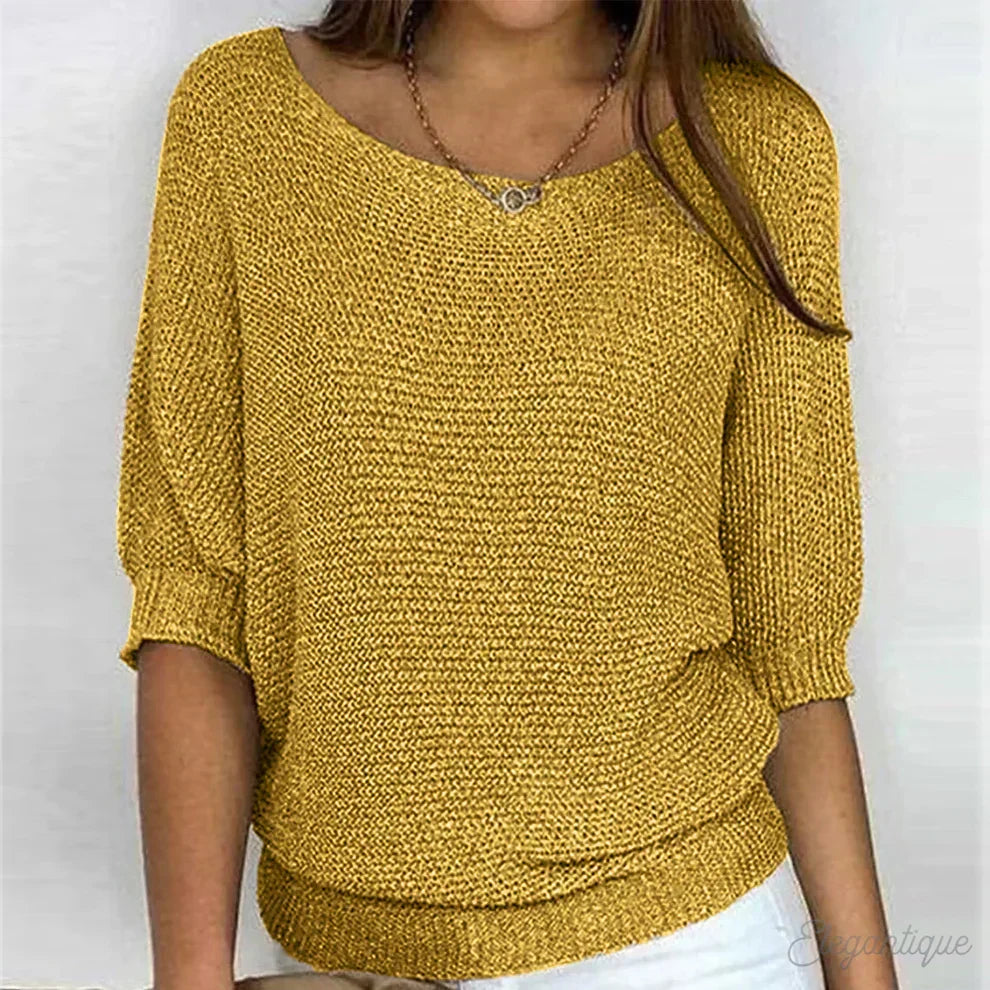 Women's casual elegant textured sweater, a comfortable long-sleeve top for everyday autumn fashion.