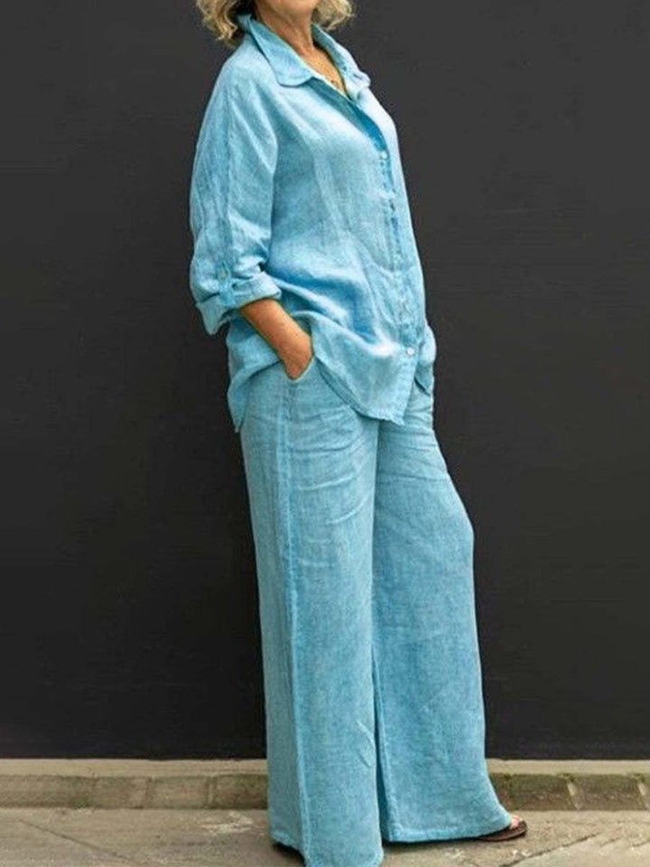 Versatile women's lightweight two-piece suit set, ideal for summer office wear or stylish casual outings.