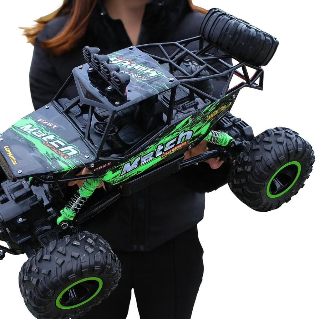 Ultimate 4x4 RC Monster Truck for all ages. Durable off-road remote control car, perfect for outdoor fun & adventure.