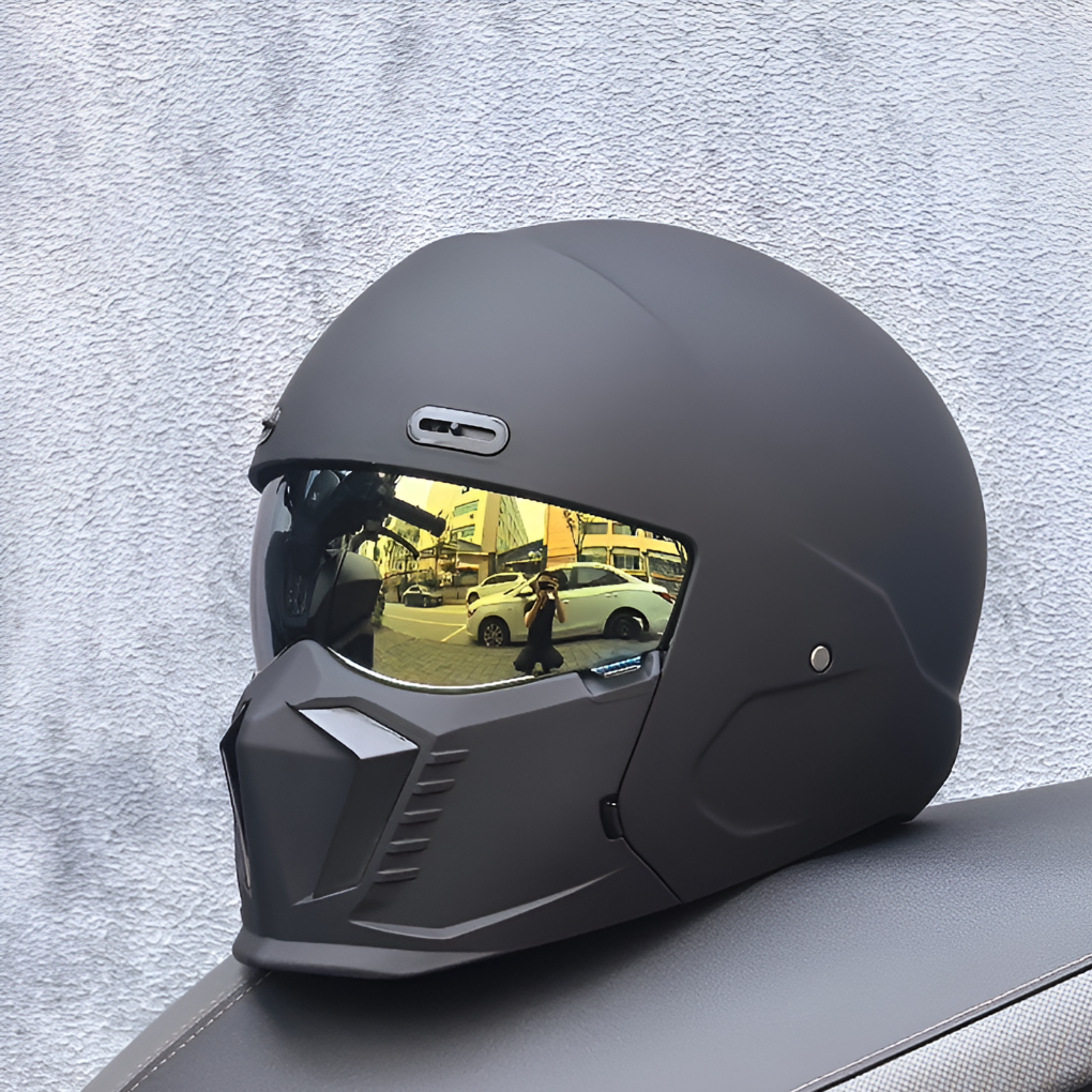 Unisex DOT & ECE approved full face motorcycle helmet with timeless retro style.