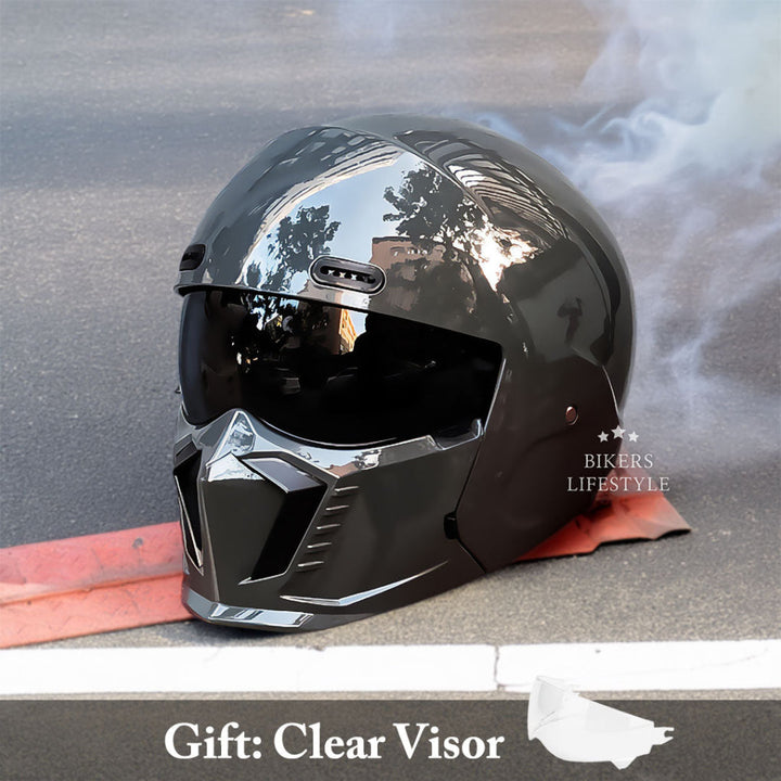 Durable and stylish unisex motorcycle helmet, built for rider safety.