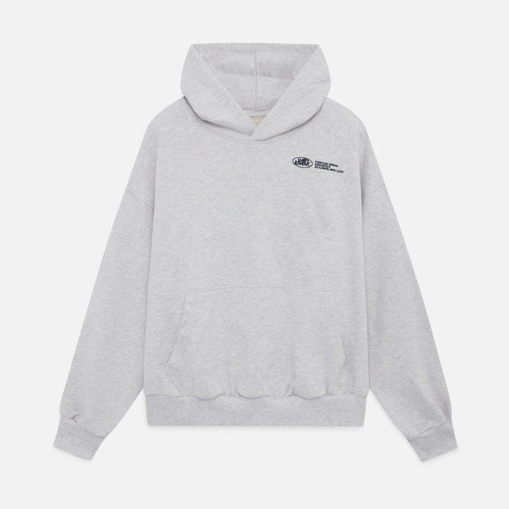 Loose-fit women's oversized hoodie in a cozy fabric, ideal for modern streetwear fashion & ultimate comfort.
