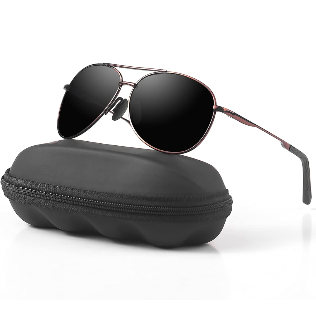 Unisex polarized aviator eyewear, essential for summer, reducing glare & protecting eyes stylishly.