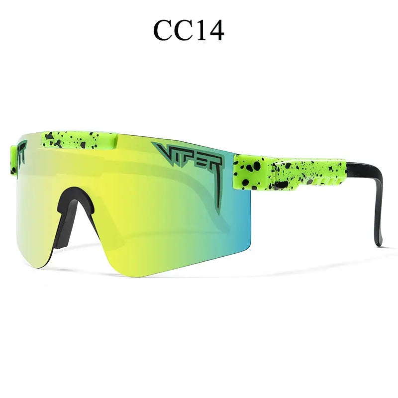 Sporty sunglasses with a unisex design