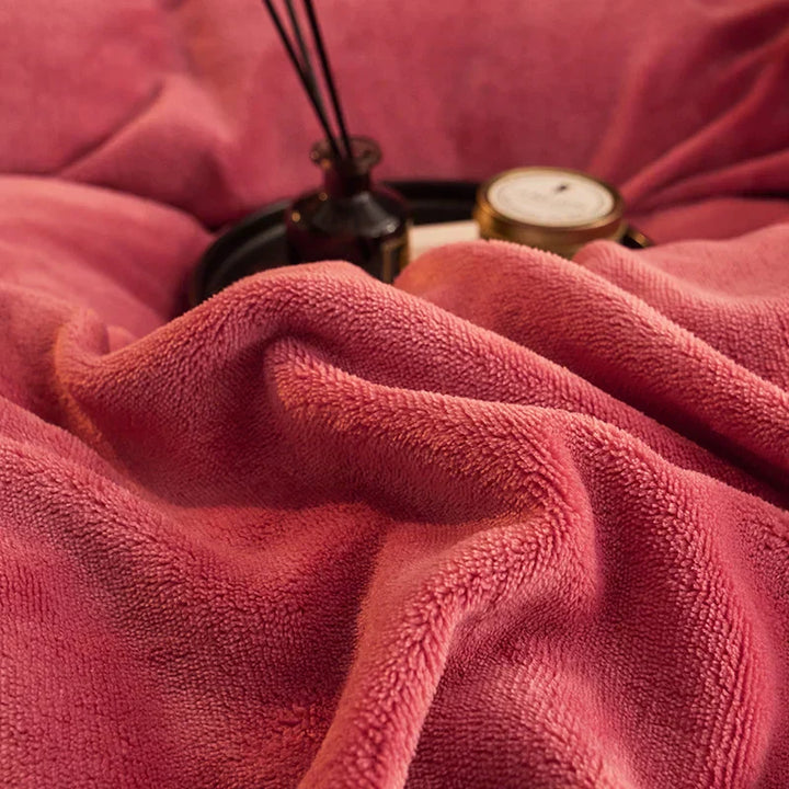 The ultimate warm blankets for cold weather: PlushHaven velvet fleece duvet cover.