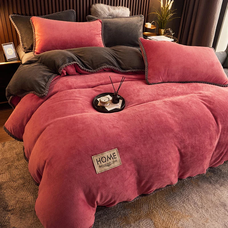 Ultra-warm king size bedding set made from soft velvet fleece.