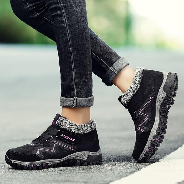 Cozy Aspen Winter Boots, waterproof & warm, perfect for everyday winter wear and adventure.