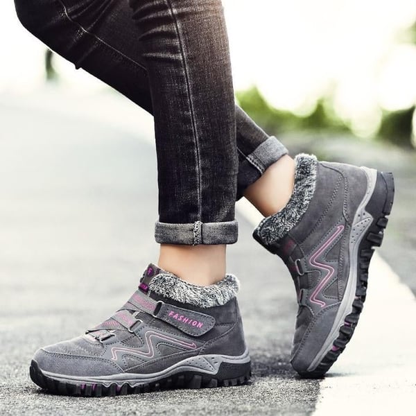 Versatile Unisex Aspen Boots, warm, waterproof, and equipped with a high-traction non-slip sole.