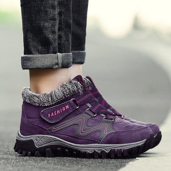 Secure Aspen Winter Boots, waterproof, warm, and featuring a non-slip grip for icy surfaces.