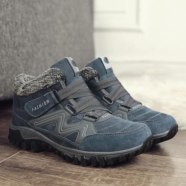 Stylish & warm Aspen Winter Boots for unisex wear, waterproof and perfect for any adventure.