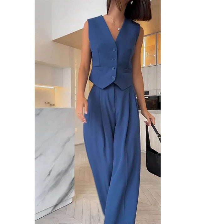 Comfortable chic women's tailored sleeveless vest and wide-leg pants set, versatile fashion.