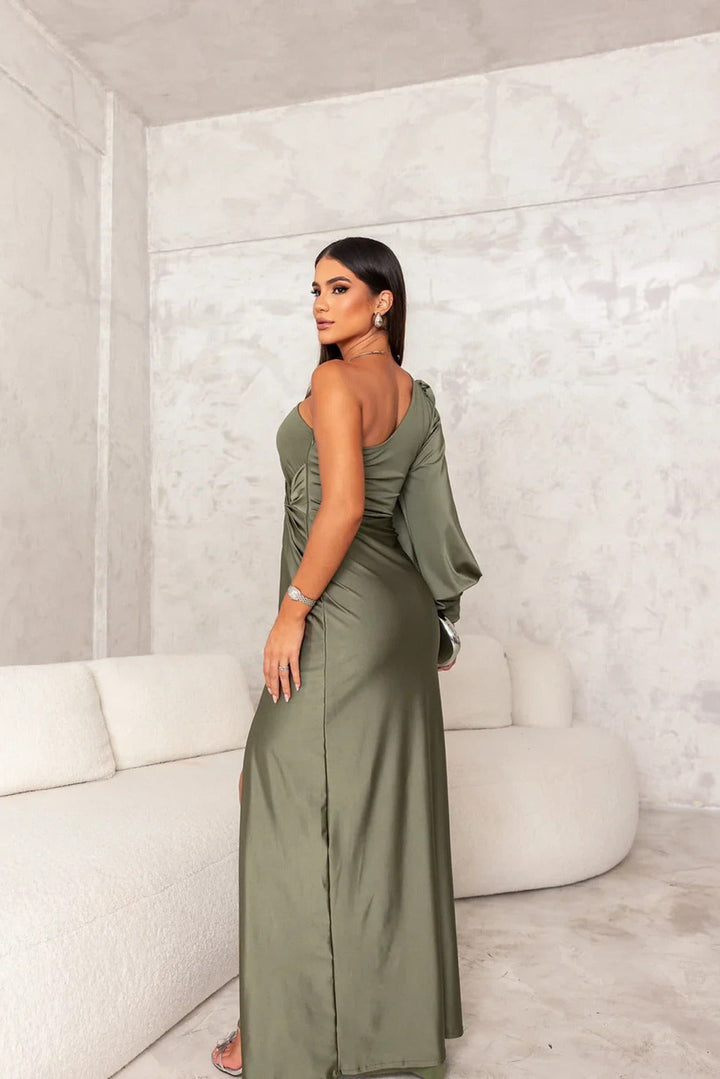 Timeless Leony party dress, comfortable and elegant for special occasions and chic style.
