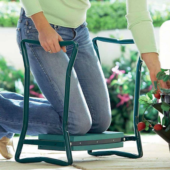 Protect your knees with this soft-cushioned garden kneeler & seat. Ideal for comfortable, strain-free gardening.