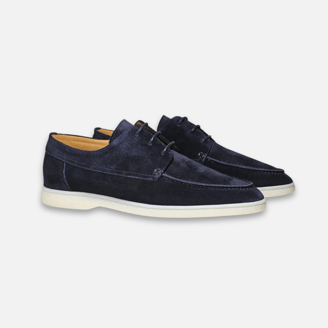 Men's effortless lace-up boat shoes in brown, perfect for casual summer style and everyday comfort.
