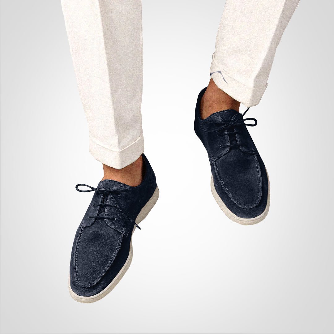 Comfortable men's casual boat shoes, lace-up style for effortless everyday footwear. Perfect for summer.