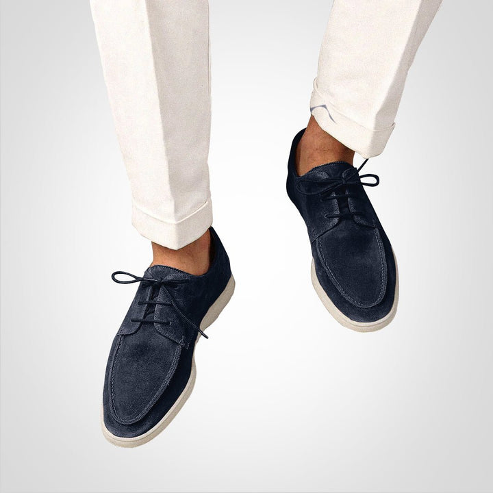 Comfortable men's casual boat shoes, lace-up style for effortless everyday footwear. Perfect for summer.