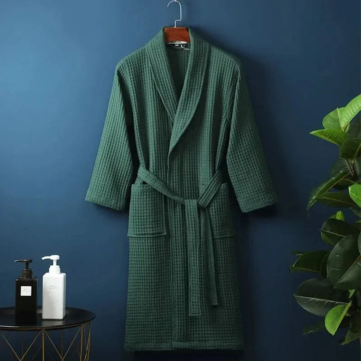 Soft & breathable comfort unisex bathrobe, lightweight design for ultimate relaxation and quick-dry ease.