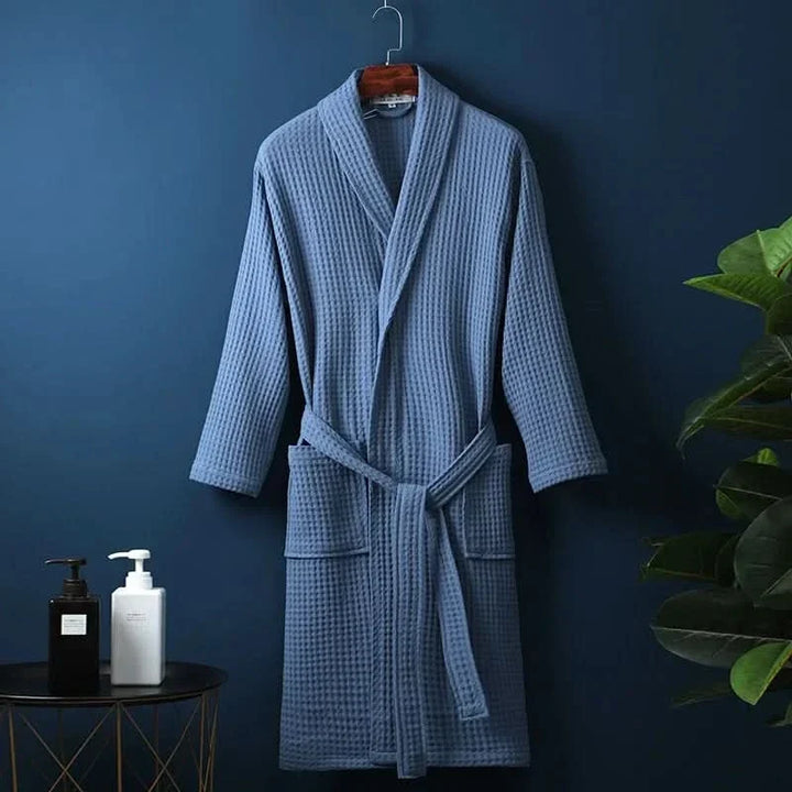 Relaxing unisex lightweight bathrobe, soft & breathable for ultimate comfort, quick dry, great home essential.