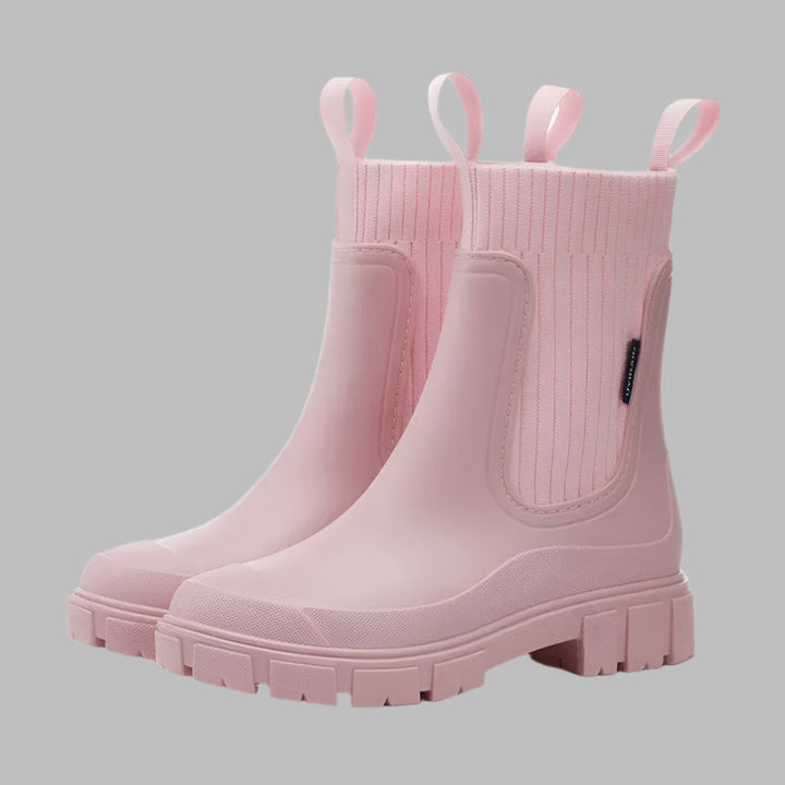 Comfortable women's waterproof boots, perfect for outdoor adventures and rainy days.