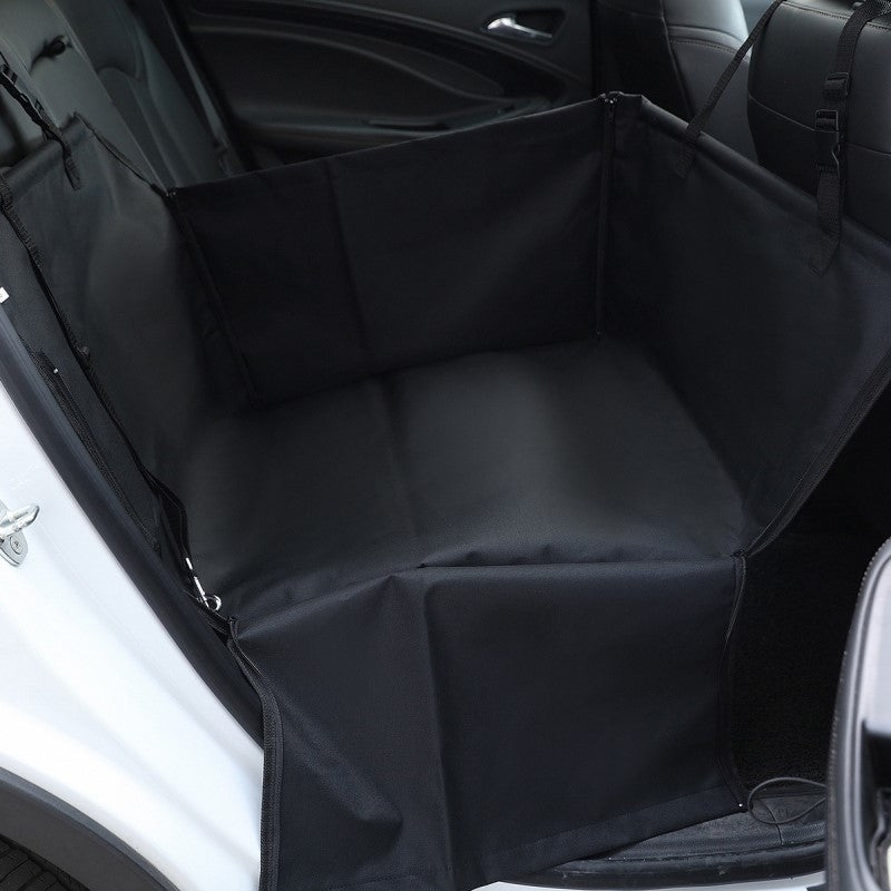 Easy-to-clean pet car seat protector, safeguarding your vehicle