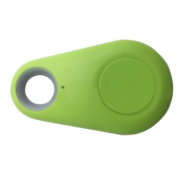 Easy to use GPS pet tracker for dogs and cats, featuring long battery life.