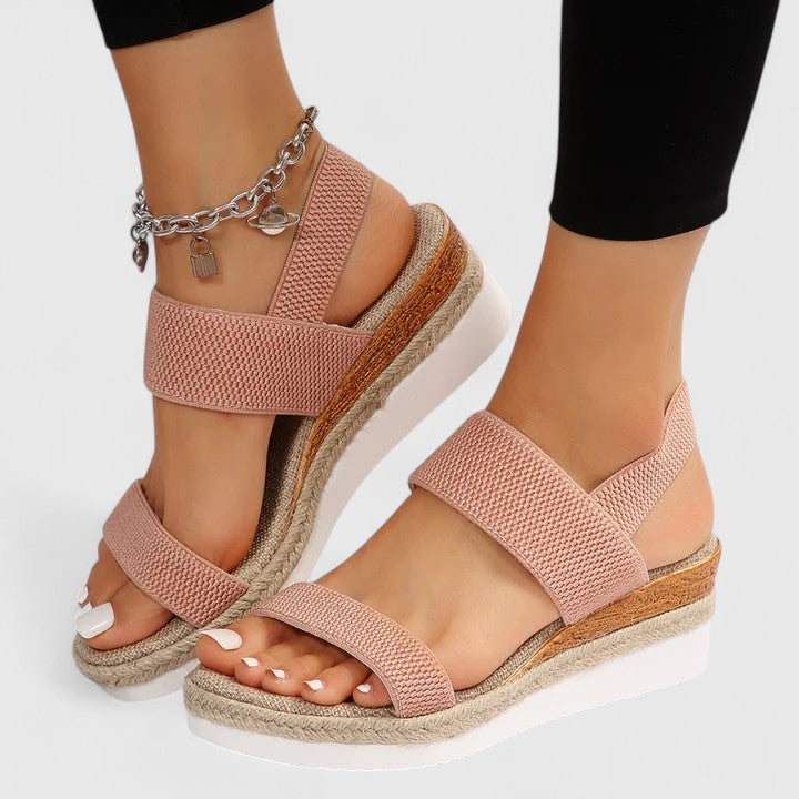 Women's summer comfort sandals: supportive, featuring arch support and a soft footbed.