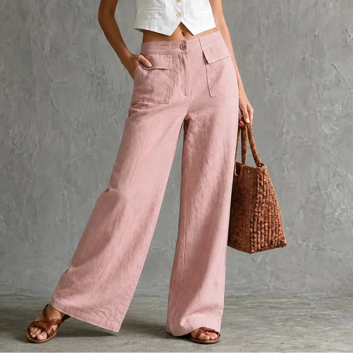 Versatile women's high-waist wide-leg dress pants with pockets, suitable for work or casual outings.