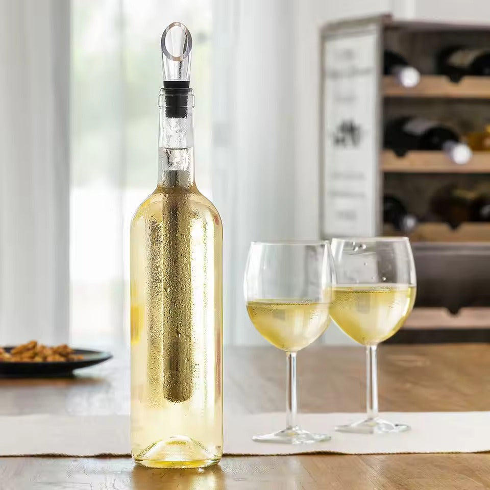 Compact wine bottle chiller & aerator for perfect serving. Great for parties or quiet evenings.
