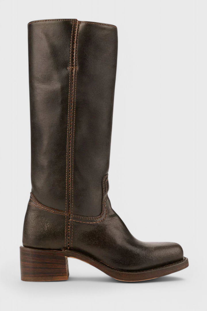 Trendy women's boots: knee high silhouette with a modern stacked heel.