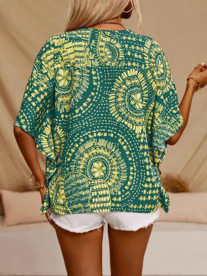 Printed v-neck summer shirt with a distinct bohemian flair