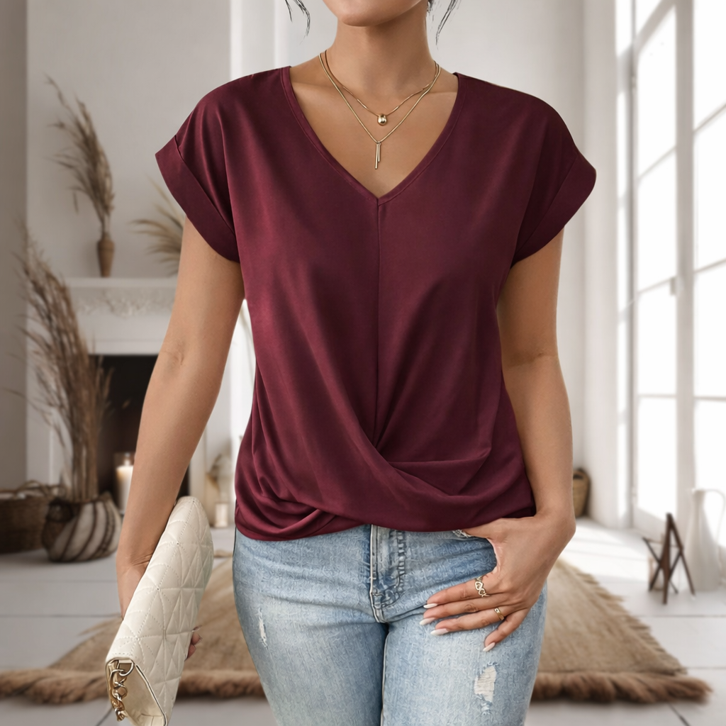 Women's casual sweetheart neck t-shirt in a flattering fit, perfect for comfortable everyday wear. Short sleeve top.