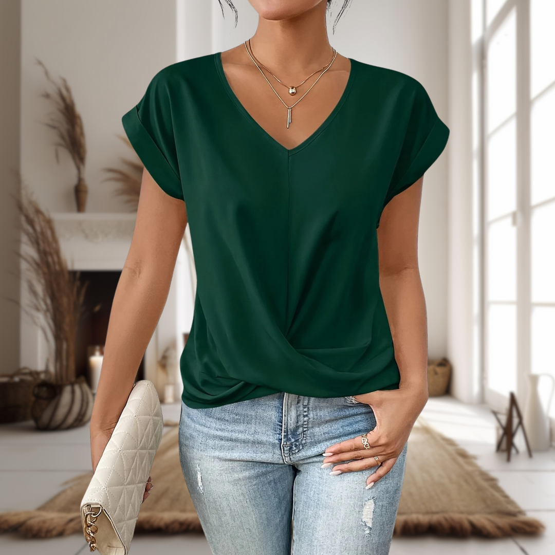 Women's casual top: flattering fit sweetheart neck t-shirt. Comfortable short sleeve design for versatile daily style.