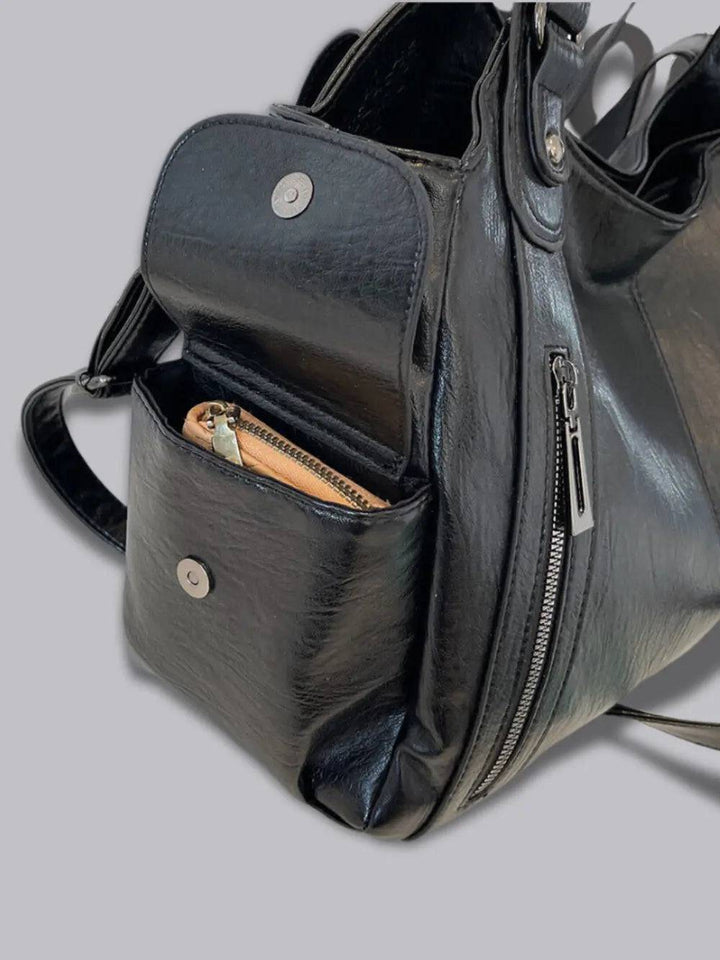 Fashionable women's leather handbag, suitable as a travel or everyday companion